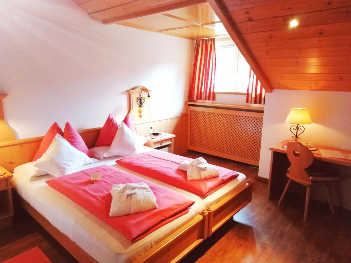 Hotel Holzer Sesto Kültér fotó